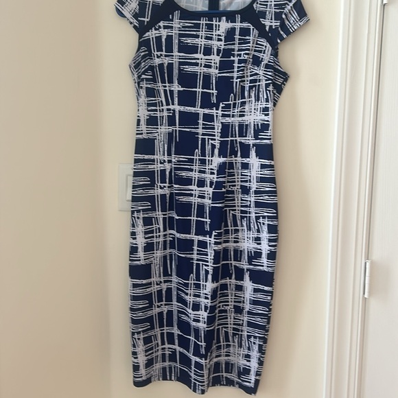 Ladies Blue White Bodycon Stretch MIDI Casual Dress Like New Zip back sz S - Picture 17 of 17